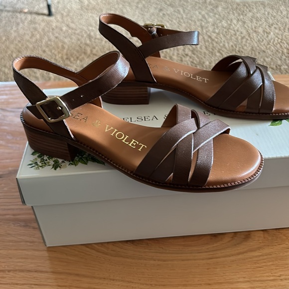 Chelsea&Violet shoes - Picture 2 of 6